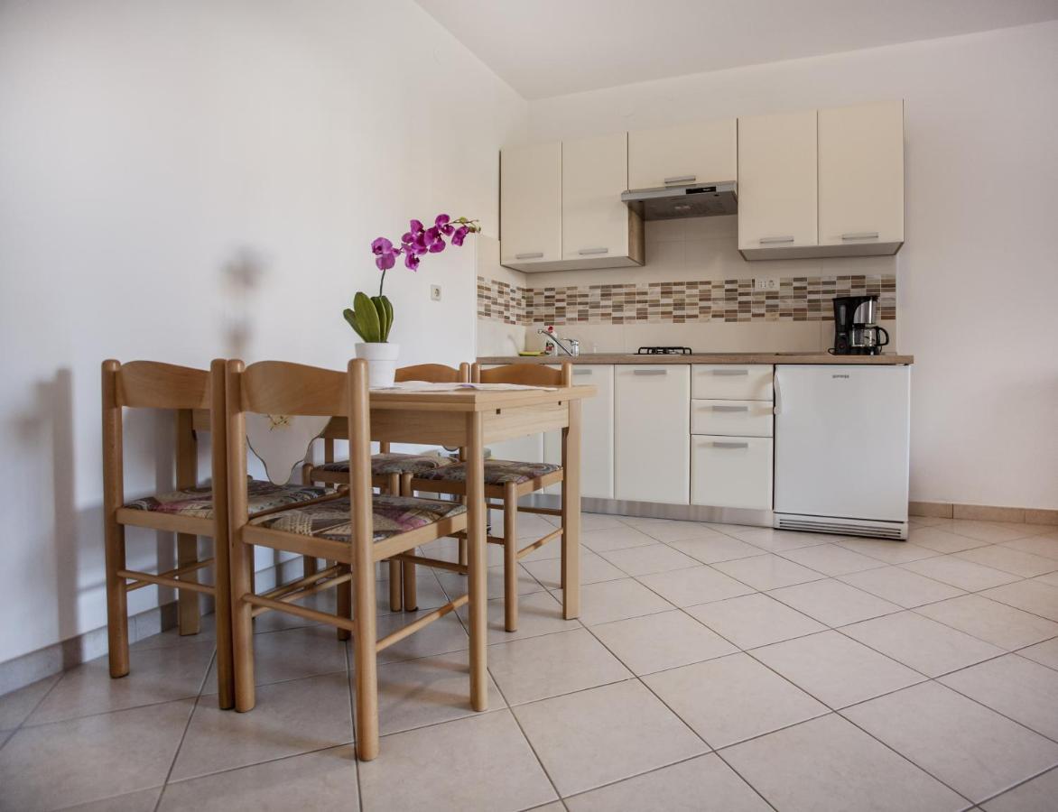 Apartments Zaharija Ровин Стая снимка